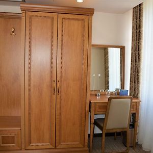 Kamer met een Queen Size Bed